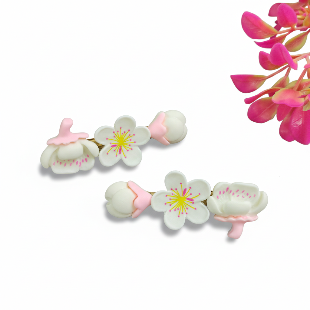 Flower White Clip 1 Pair